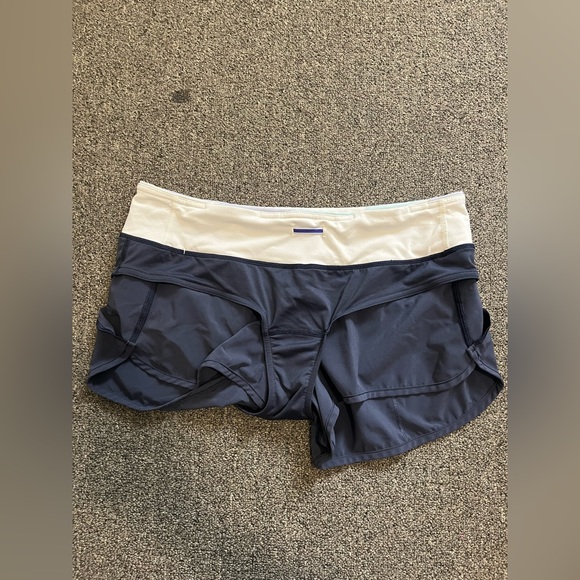 Lululemon Run: Speed Short *4-way Stretch - Picture 10 of 13